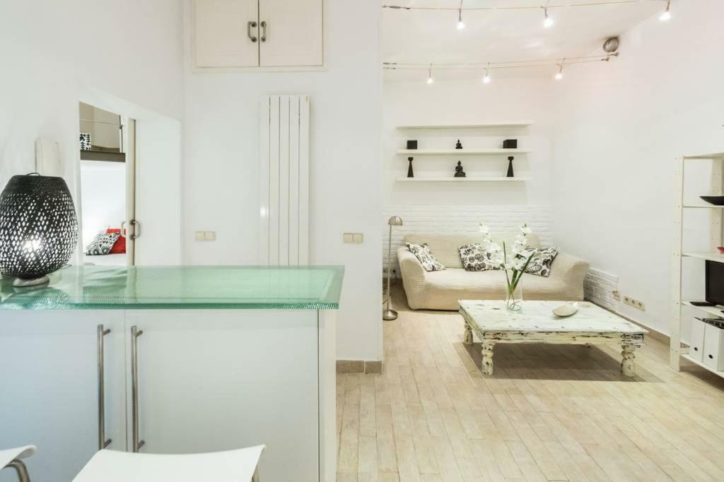Appartement Stylish Loft At Chueca'S Heart à Madrid Extérieur photo